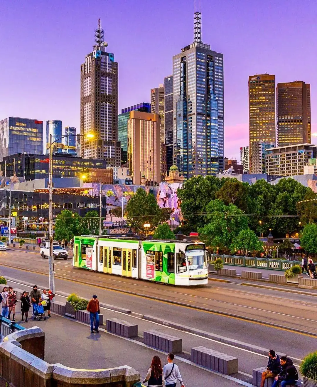 暑运结束!全社会跨区域人员流动量超109亿人次-华闻时空