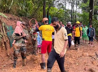 印度喀拉拉邦山体滑坡已致243人死亡-华闻时空