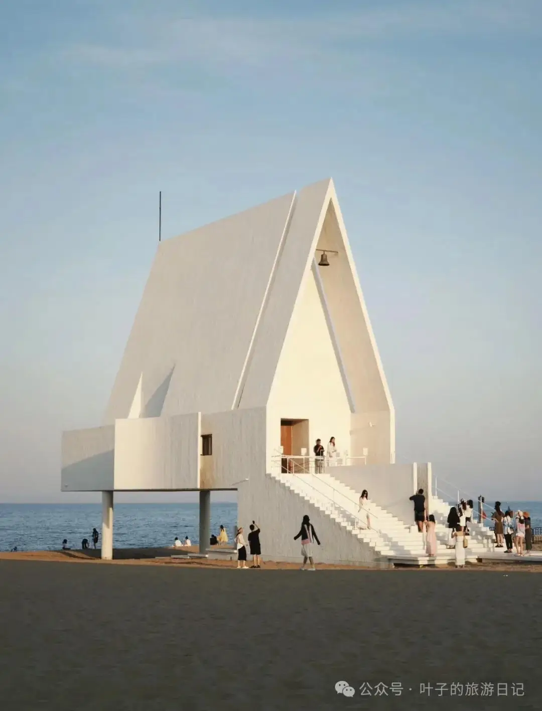 阿那亚：海边的文艺乌托邦，打卡“孤独图书馆” -华闻时空