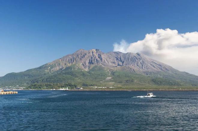 位于西九州的这个秘境半岛，有天然温泉，有“地狱”奇景，还可以出海看野生海豚！-华闻时空