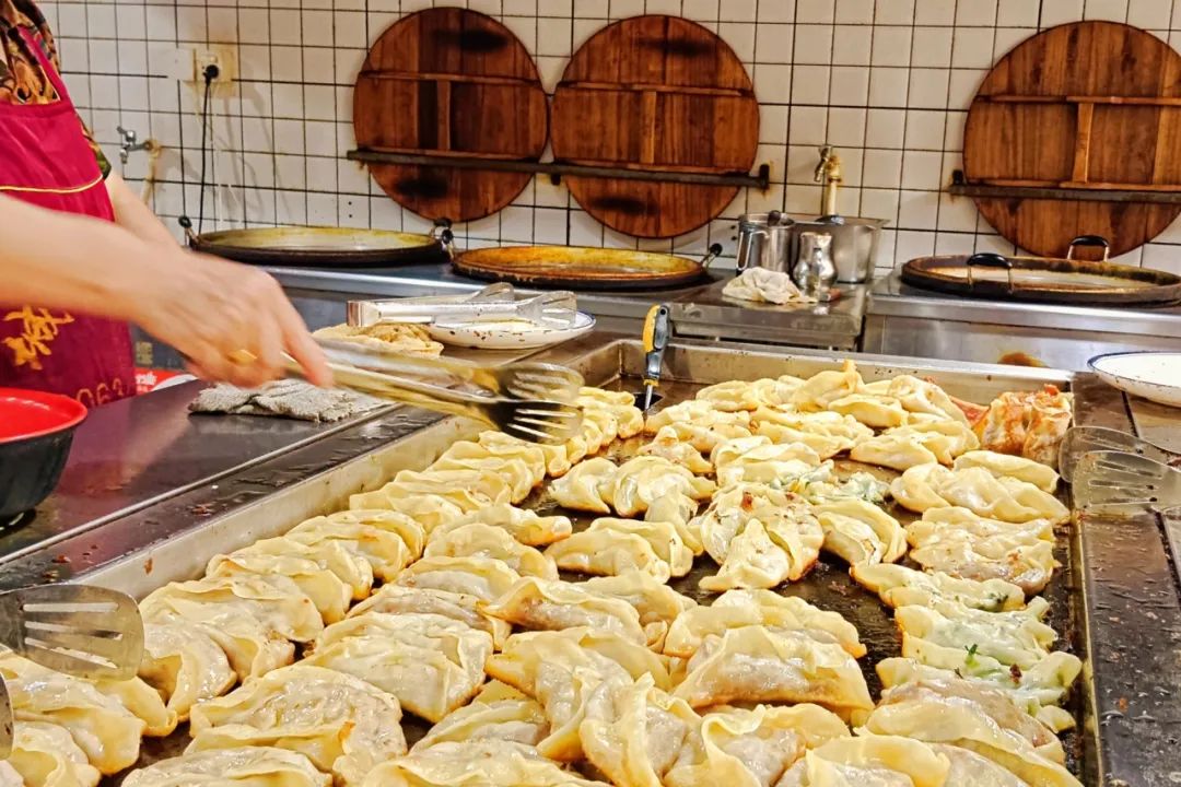 怎么这座城市的食物，不仅好吃而且浪漫啊！-华闻时空