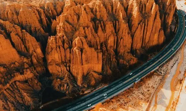 冲！中国最长的省份，相当于北京到南昌的距离，隐藏了许多美景！ -华闻时空