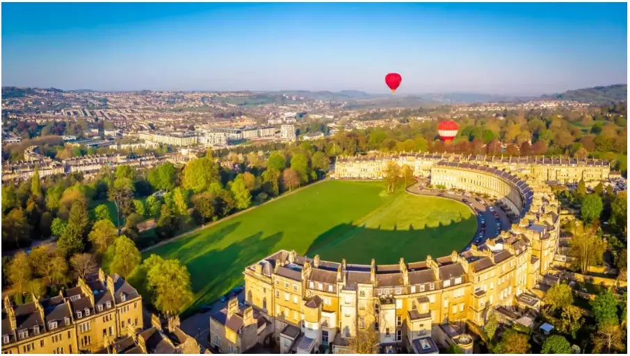 巴斯深度游｜熟悉的街区，名人邻居在哪里？ -华闻时空