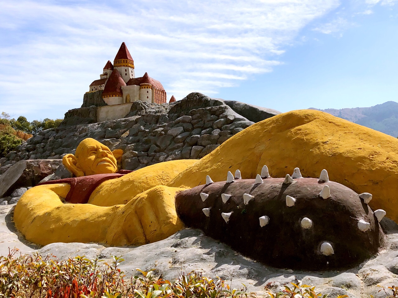 世界上罕见的自然奇观,有五彩斑斓的沙漠世界,还有能录音的石头 -华闻时空