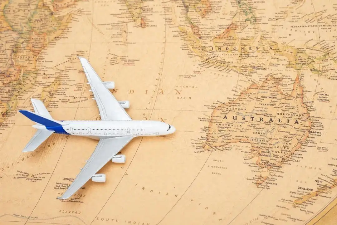 王炸！10年签证对中国重启！ -华闻时空