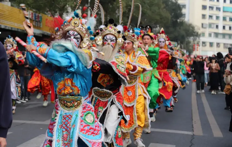 第一个“世界遗产版”春节，专家解读：变淡的年味如何浓起来 -华闻时空