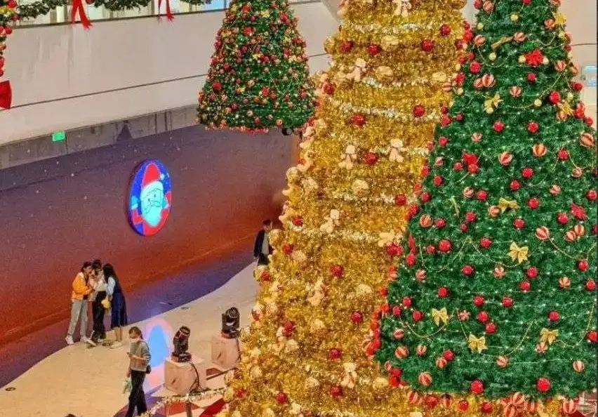 奇怪！今年咋没人抵制圣诞节了？网友：冷清成这样，还抵制啥？ -华闻时空