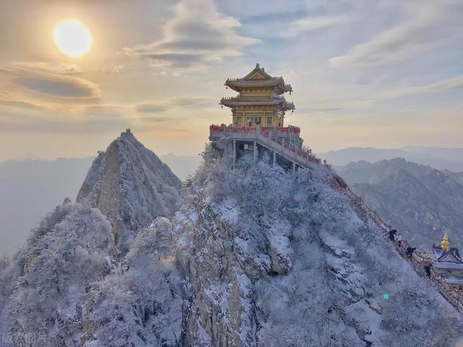 2025元旦跨年，可去的7个目的地，是时候给自己一个新年假期了-华闻时空