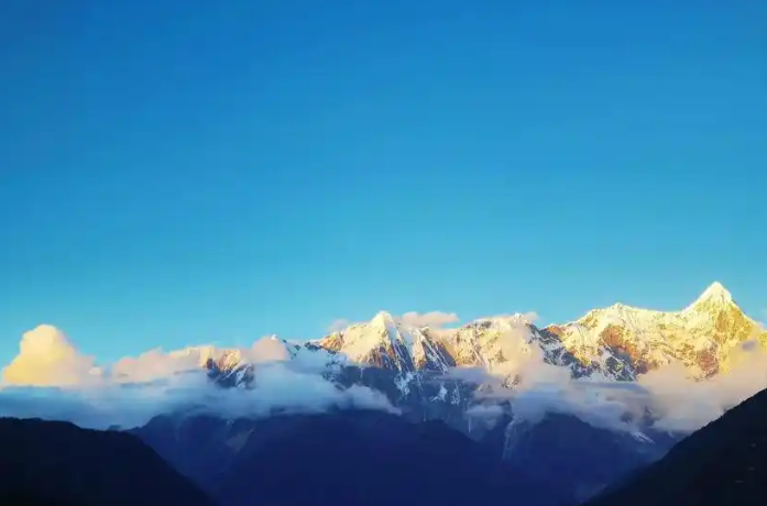 人生有涯情无涯-华闻时空