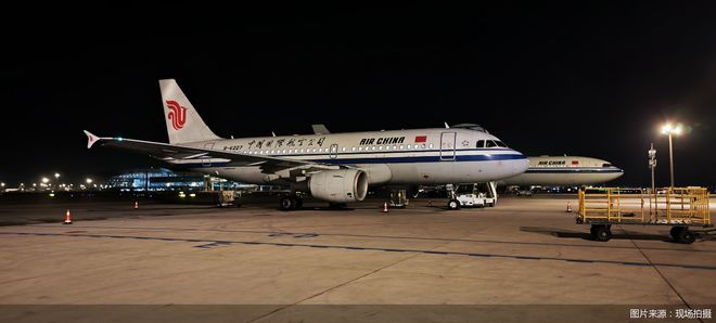 机票大降再现：春节北京往返三亚跌幅千元，旅客退票再订求性价比-华闻时空