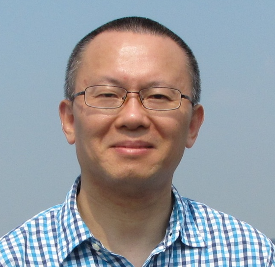 刘 俊｜学术思想自传与话语创新实践——读陈思和《从广场到岗位》有感-华闻时空