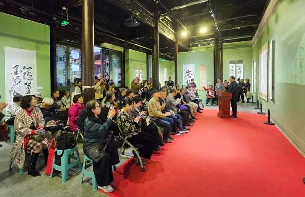 回家——旅美屠新时书法与国际传播展在胡问遂艺术馆开幕-华闻时空