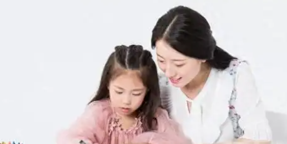 扫兴式父母-华闻时空