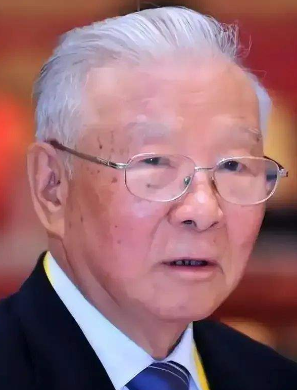 王宗法 // 不能忘却的记忆——悼许历农先生-华闻时空