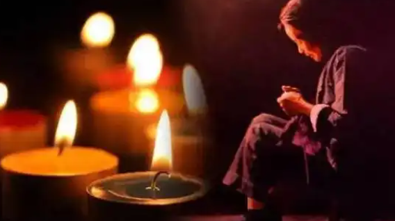 张元闽:煤油灯下的背影-华闻时空