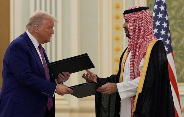 特朗普开始为期四天的中东之行，计划与多国签署合作协议-华闻时空