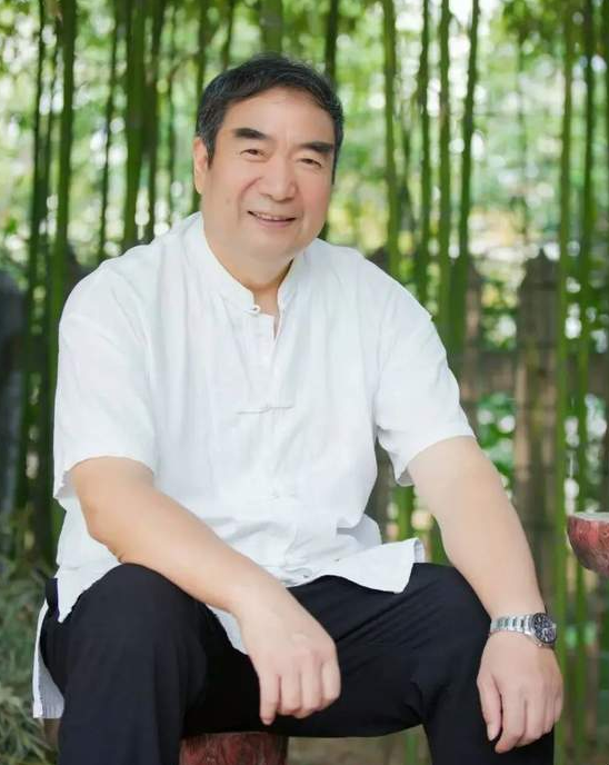 杨晓敏：侠义精神的另类释义-华闻时空