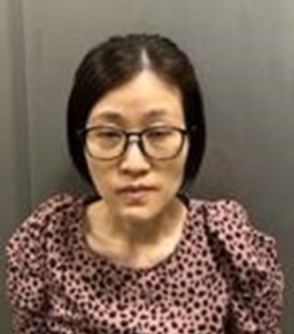 华女“假结婚”被ICE钓鱼！白宫发梗图嘲讽：“配对成功！”全网看傻了！-华闻时空