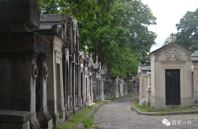 游拉雪兹神父公墓-华闻时空