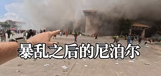 尼泊尔街头探访：如今生活已开始恢复平静-华闻时空