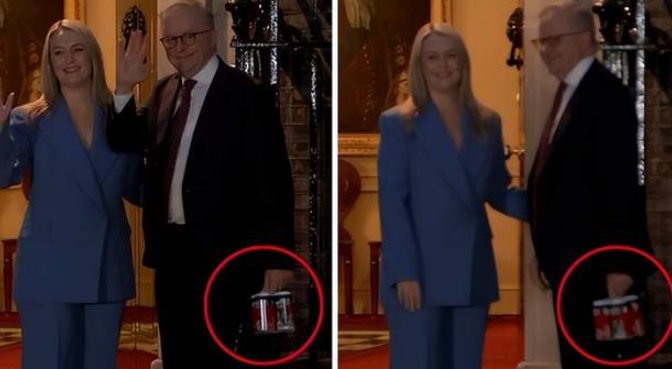 澳大利亚总理出席英国首相府邸晚宴，手上竟提了四罐这东西！在澳洲的某些中国留学生，让华人丢尽了脸…-华闻时空