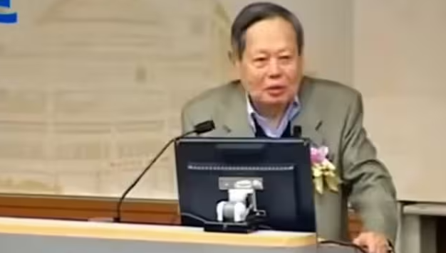 杨振宁史上最精彩的演讲！没有之一！全程高能！顶级物理学家的思维与普通人的差距究竟有多大？-华闻时空