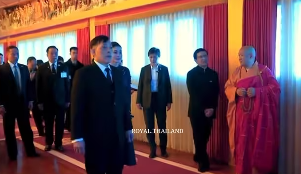 泰国电视台：泰国国王和王后访华参观北京灵光寺-华闻时空