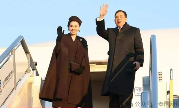 泰国国王访华结束，这一刻刷屏了！-华闻时空