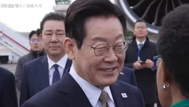 李在明：再次携妻公费跨国旅游-华闻时空