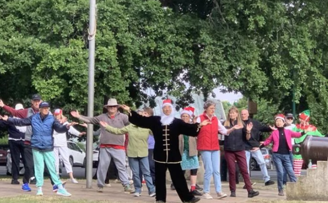 澳洲移民局特批PR! 给这对华人夫妇, 本来0希望, 全社区为了他们请愿!-华闻时空