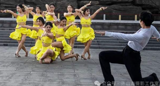 常德市舞蹈家协会2025年舞蹈惠民专场晚会圆满落幕-华闻时空