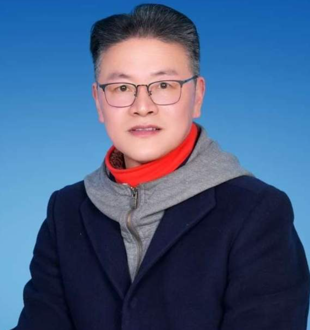 《灼华:一位江南藏家的山河梦影》-华闻时空