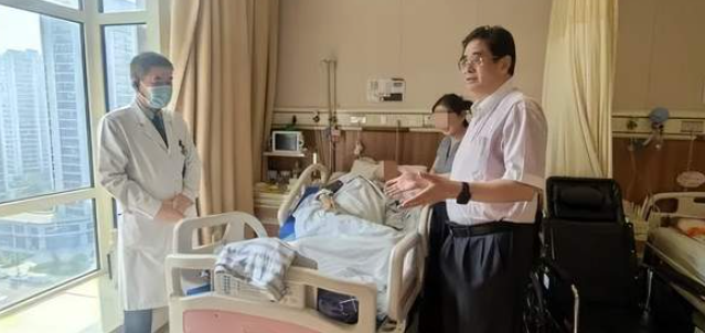 吴学新院士探访脑康复李景琦专家团队：时间就是大脑 用热爱与军魂托举生命奇迹-华闻时空