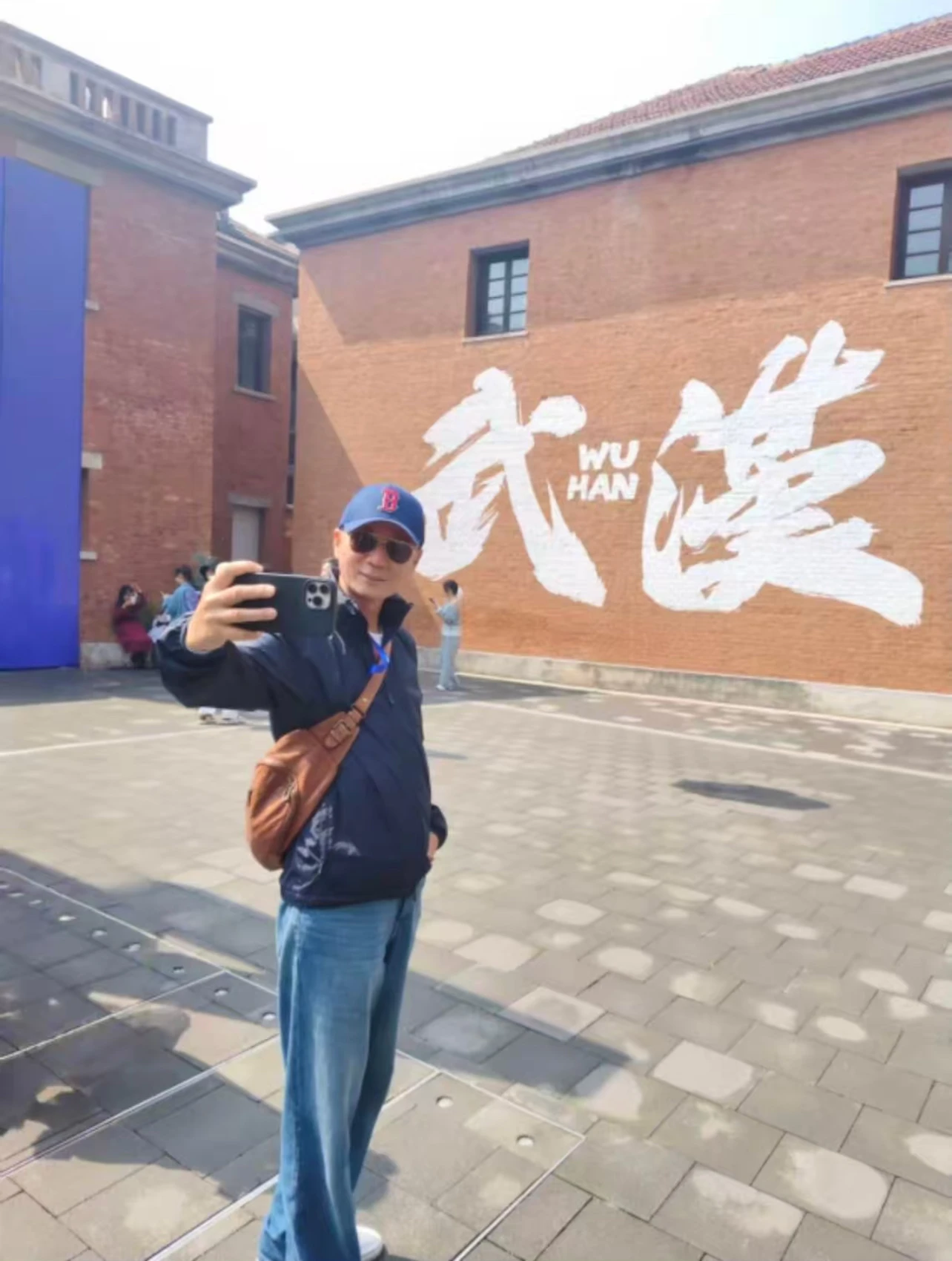 图片[7]-从咸安坊的英文招牌前，按下新时代的快门-华闻时空