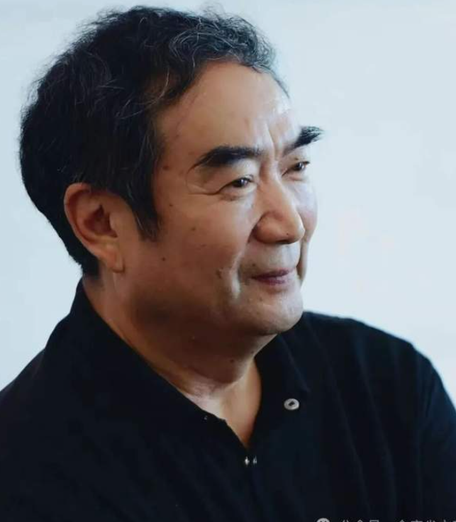 匮乏年代的乡野灰色寓言-华闻时空