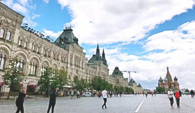 俄经济发展部长：每周需新增100趟航班以确保中国游客数量增加-华闻时空