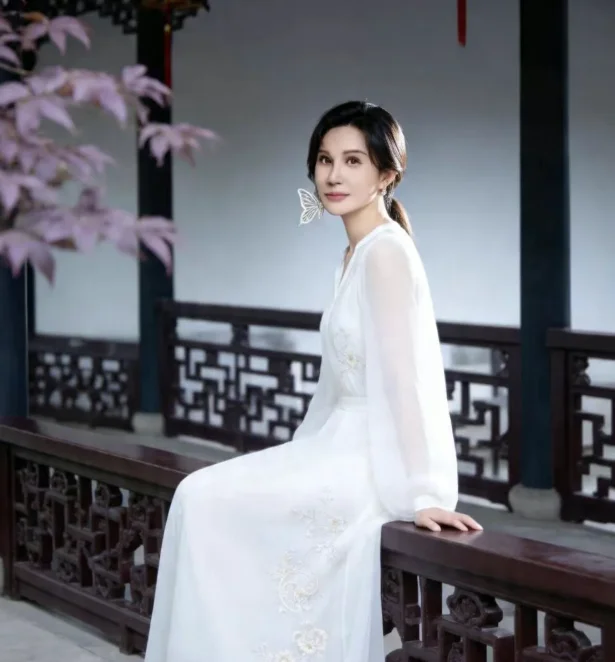图片[2]-《你有没有等过一个，永远不会来的约会？》-华闻时空