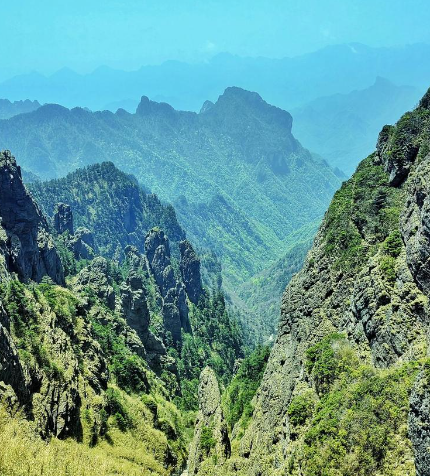 于时差间寄远怀——读徐刚欧游组词-华闻时空