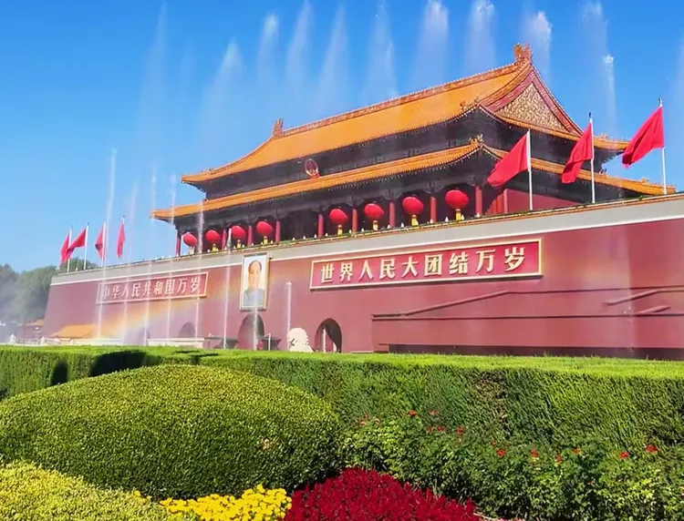 褚成炎｜国魂赋/根铸千秋史 魂凝万代心——论褚成炎先生《国魂赋》的精神气象与文学价值-华闻时空