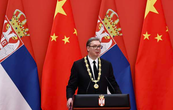 爬长城、访清华、参观一大会址，武契奇的文化之旅-华闻时空