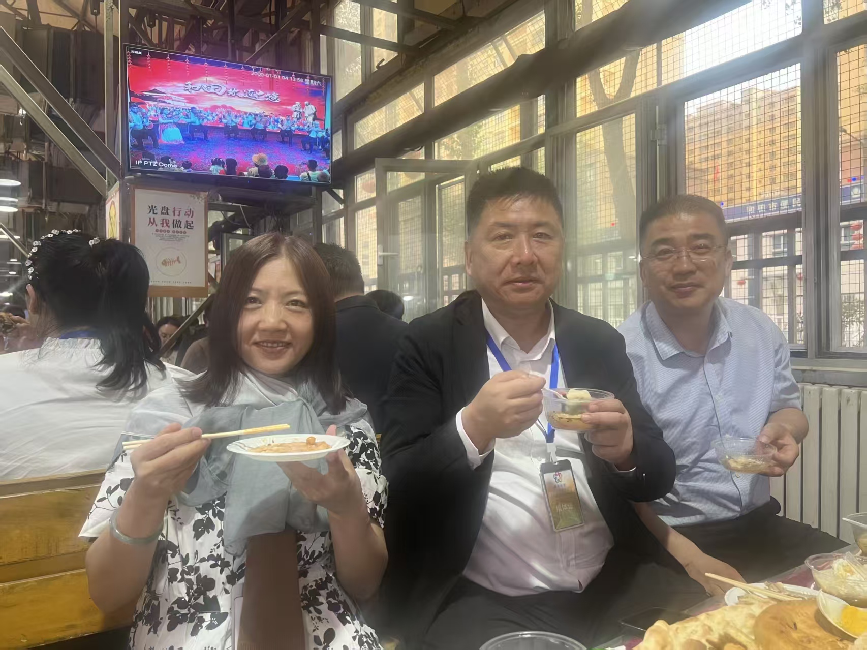 “追梦中华·大美新疆”海外华文媒体新疆行走进和田——海外华文媒体协会主席金浩:让和田故事传得更远-华闻时空