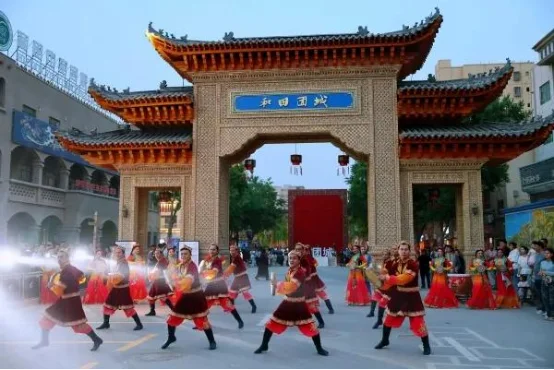 图片[1]-和田团城：沉浸式实景演艺《一眼团城》首演 非遗魅力喜迎八方客-华闻时空