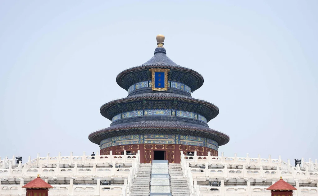图片[2]-黄仁勋赶飞机与中美“共建天坛”叙事：中美关系的张力与隐喻-华闻时空