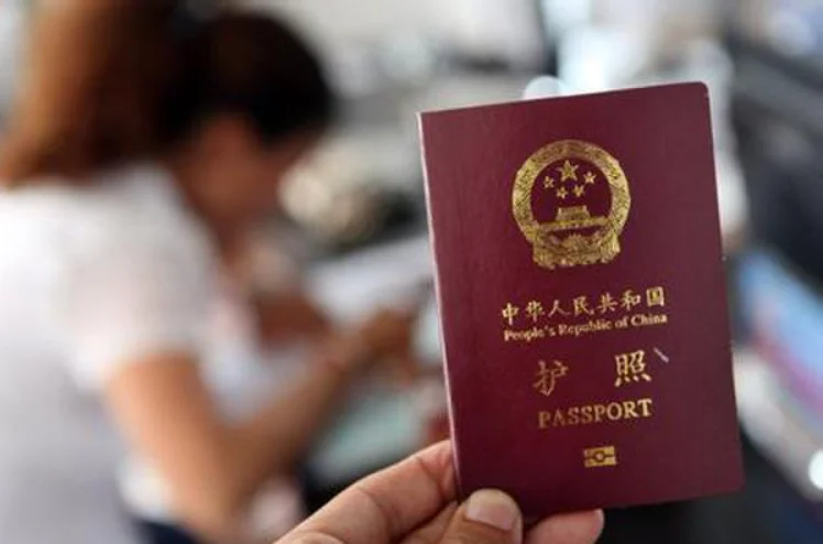 图片[2]-离谱!中国保姆护照被收走,1周工作140小时,华人夫妻被控多项重罪-华闻时空