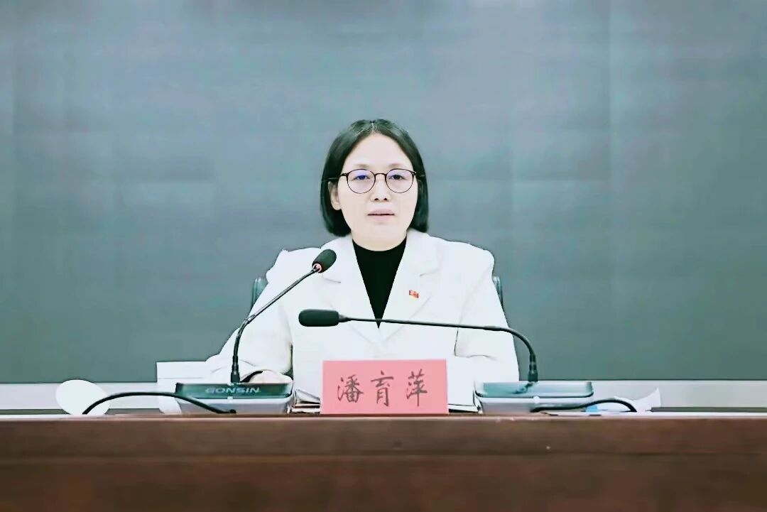 作家风采▪潘育萍:文字惊艳时光,思想抚慰心灵-华闻时空