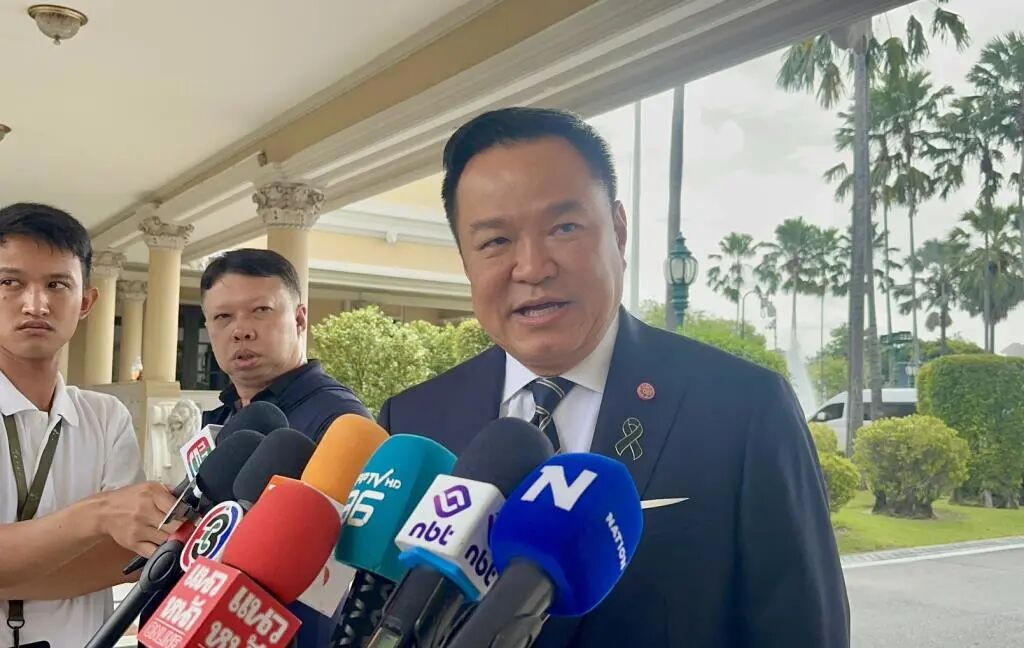 中国游客刚落地机场就遇严查?泰国总理访华前的一句话,说明了一切!-华闻时空