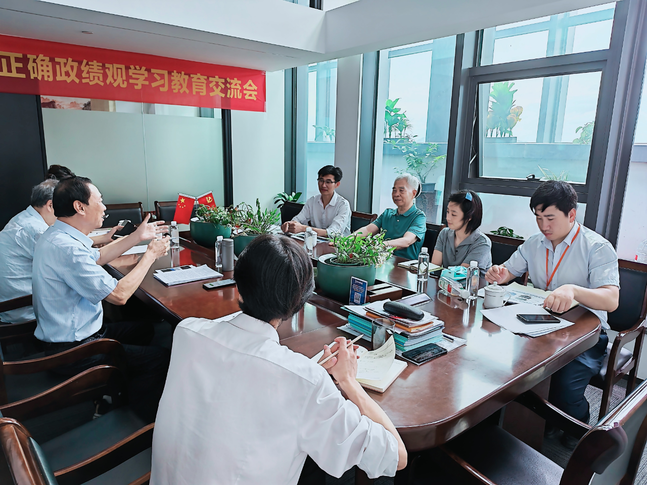 杭州市原副市长安志云一行莅临浙江省长三角研究院调研！-华闻时空