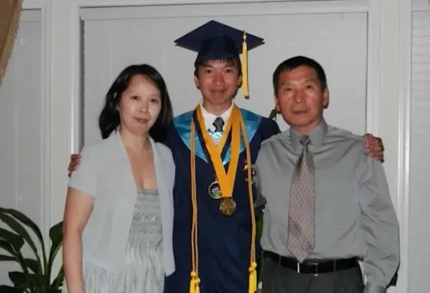 图片[1]-美国华裔高材生21岁意外身亡，父母追责近10年，最终获1000万美元和解金-华闻时空