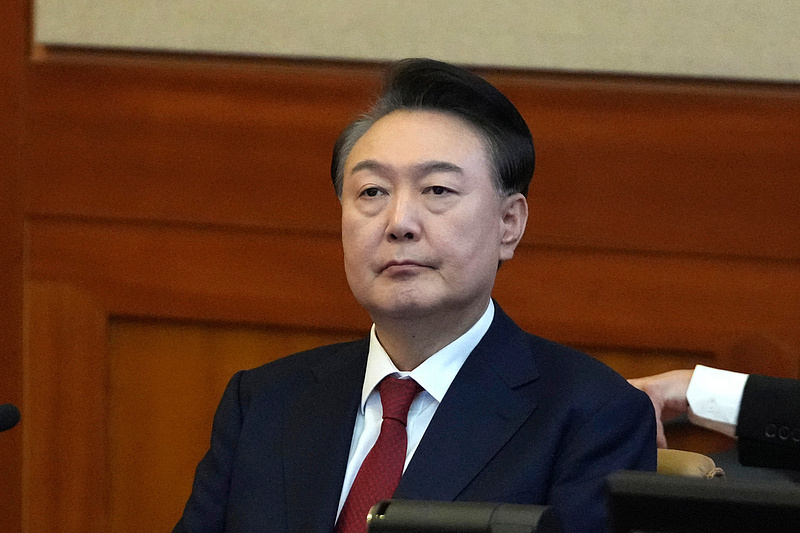 尹锡悦涉嫌使犯罪嫌疑人逃避司法追究案一审被判无罪-华闻时空