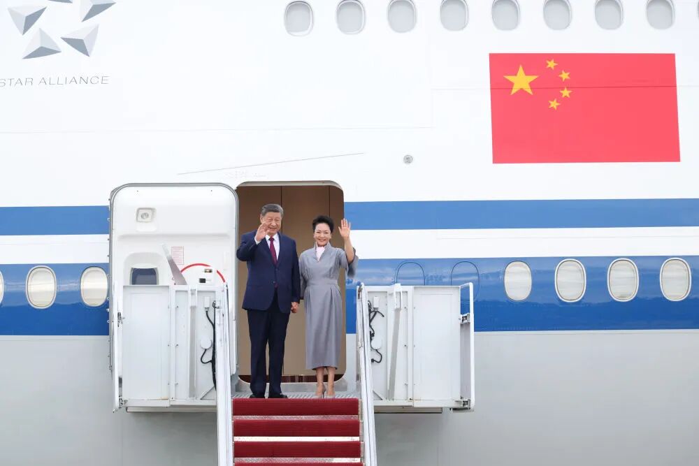 习近平抵达华盛顿对美国进行国事访问-华闻时空